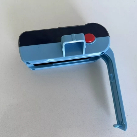 2/$20 Spy Kids Spy Camera Made for McDonald's 2001 Toy #7 - Picture 2 of 6